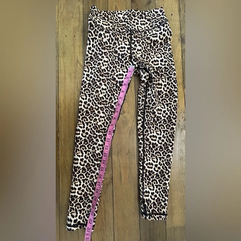 BUNDLE OF 3 ZYIA White Sports Bra Gray compression and leopard print leggings - Picture 13 of 15